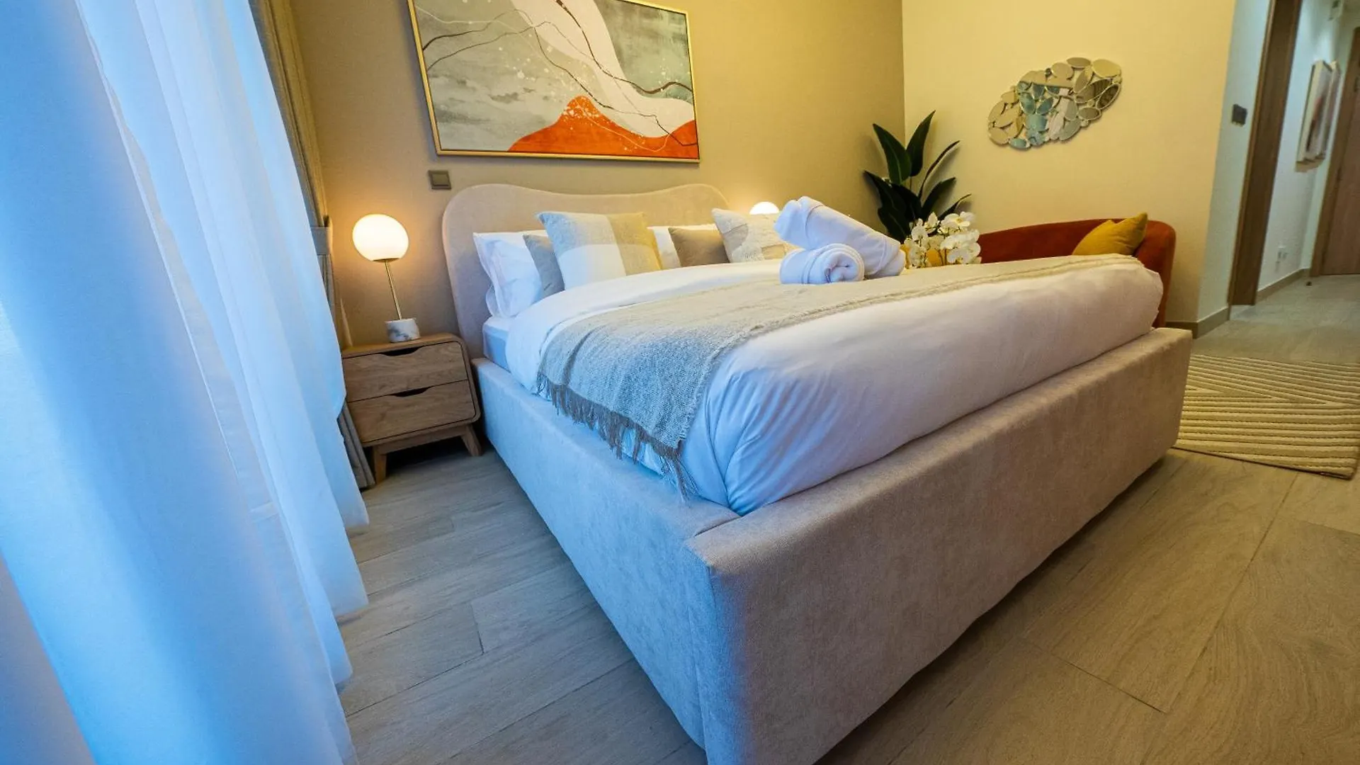 Elegant Studio With Pool Access & Private Terrace Dubai United Arab Emirates