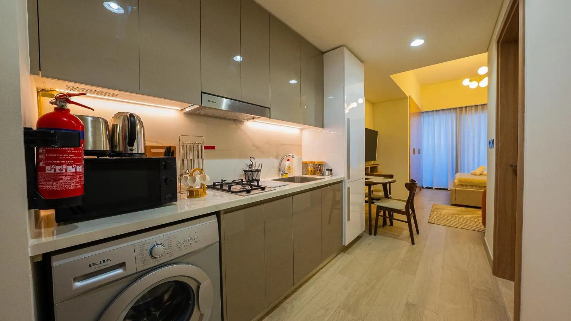 Elegant Studio With Pool Access & Private Terrace Dubai
