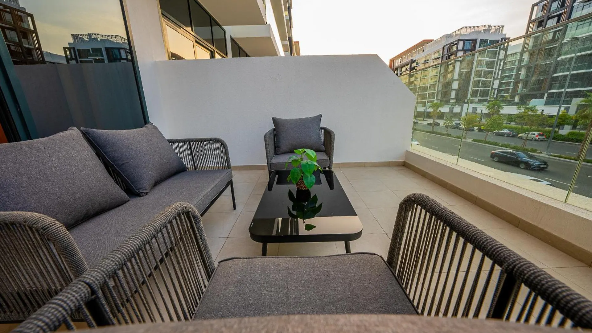 Elegant Studio With Pool Access & Private Terrace Dubai United Arab Emirates